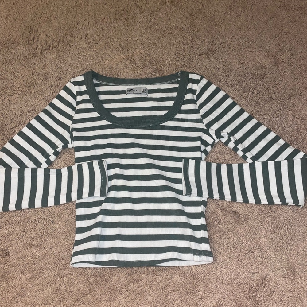 Hollister cropped ribbed long sleeve